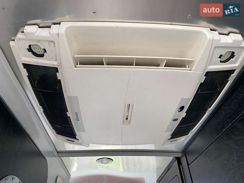 Дом на колесах Airstream International 2009 в Киеве