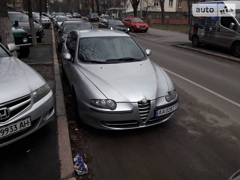 Хэтчбек Alfa Romeo 147 2001 в Киеве