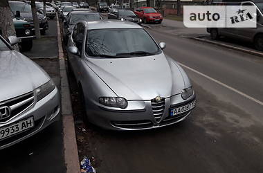 Хэтчбек Alfa Romeo 147 2001 в Киеве