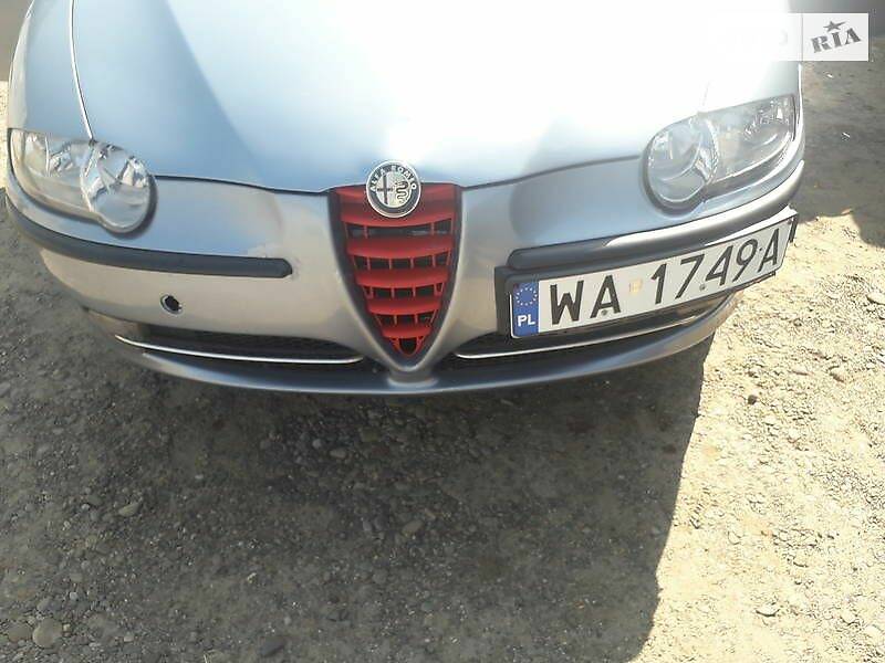 Купе Alfa Romeo 147 2001 в Черновцах