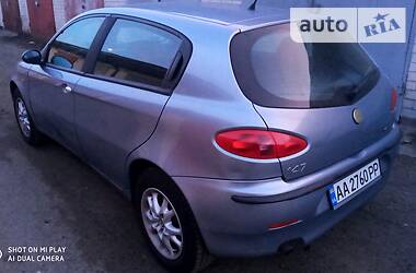 Хэтчбек Alfa Romeo 147 2003 в Киеве