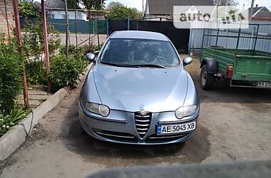 Хэтчбек Alfa Romeo 147 2003 в Долинской