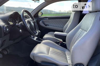 Хэтчбек Alfa Romeo 147 2005 в 