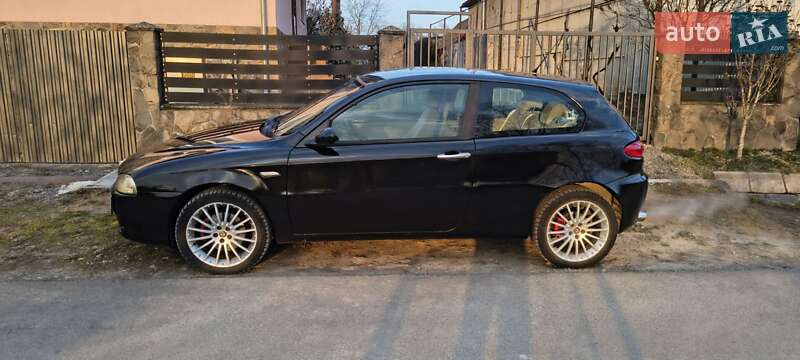 Хетчбек Alfa Romeo 147 2007 в Ужгороді