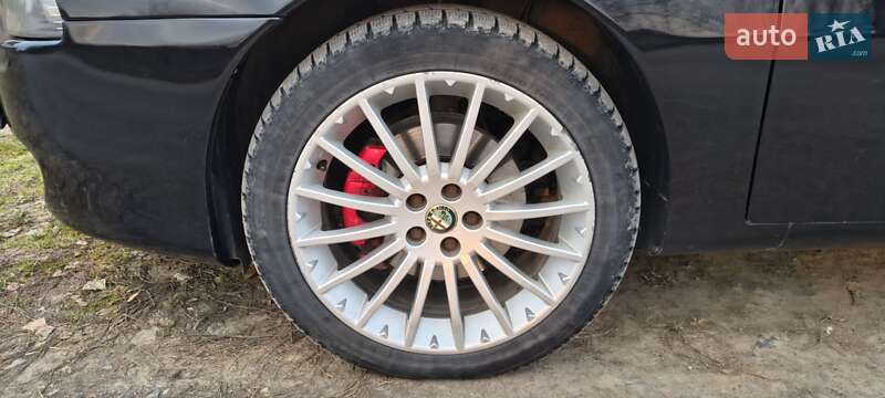 Хетчбек Alfa Romeo 147 2007 в Ужгороді