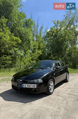 Хэтчбек Alfa Romeo 147 2005 в Днепре