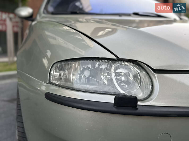 Хэтчбек Alfa Romeo 147 2003 в Львове