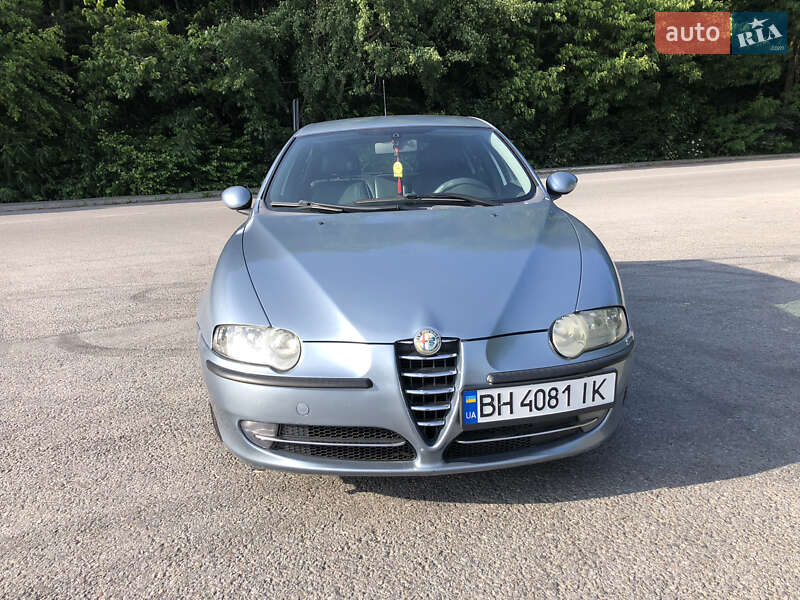 Alfa Romeo 147 2002 Alfa Romeo 147 2002