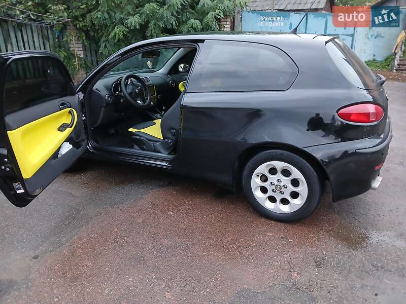 Хэтчбек Alfa Romeo 147 2000 в Конотопе фото 3 Хэтчбек Alfa Romeo 147 2000 в Конотопе