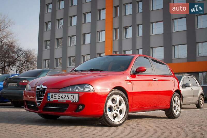 Хетчбек Alfa Romeo 147 2009 в Дніпрі
