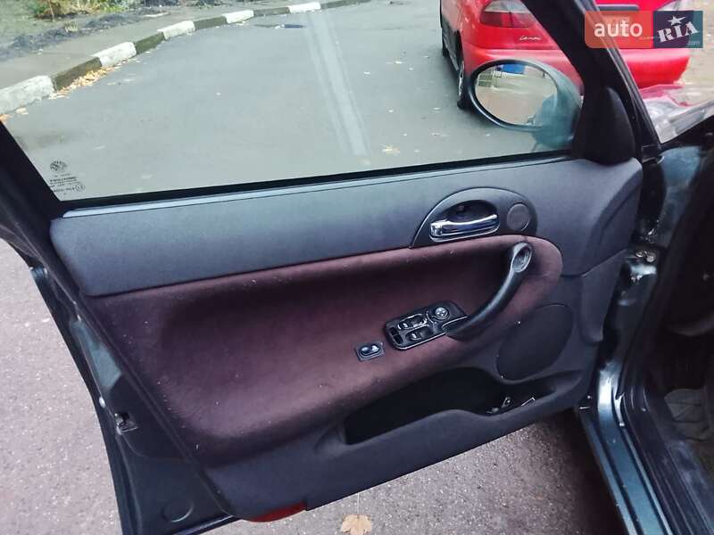 Хэтчбек Alfa Romeo 147 2003 в Херсоне