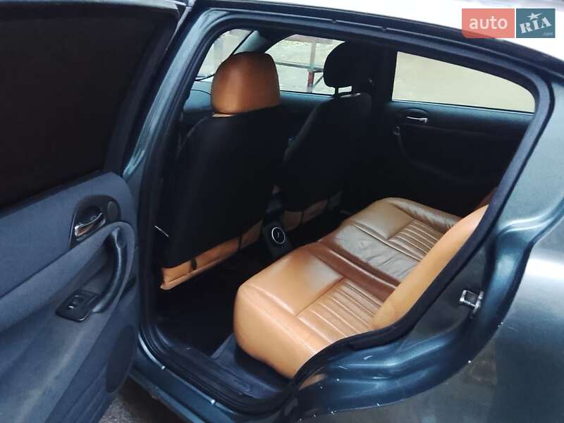 Хэтчбек Alfa Romeo 147 2003 в Херсоне