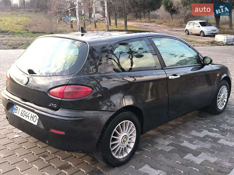 Хэтчбек Alfa Romeo 147 2003 в Светловодске фото 6 Хэтчбек Alfa Romeo 147 2003 в Светловодске