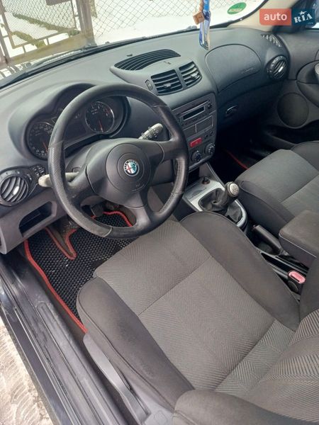 Хэтчбек Alfa Romeo 147 2007 в Остроге