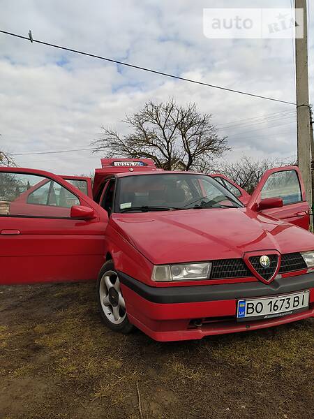 Седан Alfa Romeo 155 1993 в Чорткове