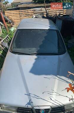 Седан Alfa Romeo 155 1994 в Києві