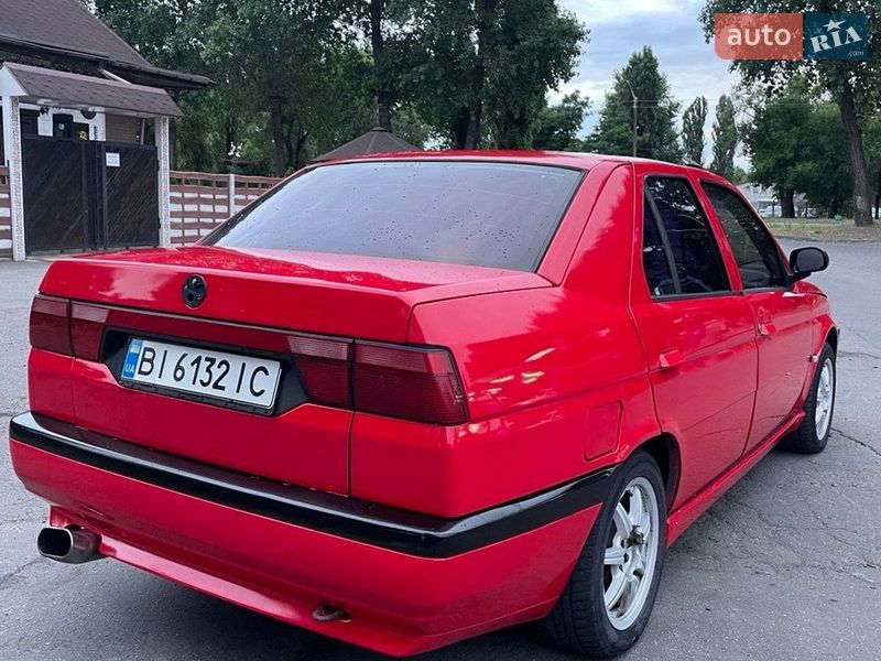 Alfa Romeo 155 1992