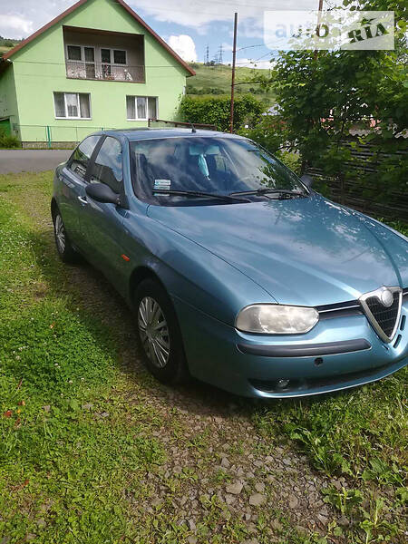 Седан Alfa Romeo 156 1998 в Воловце