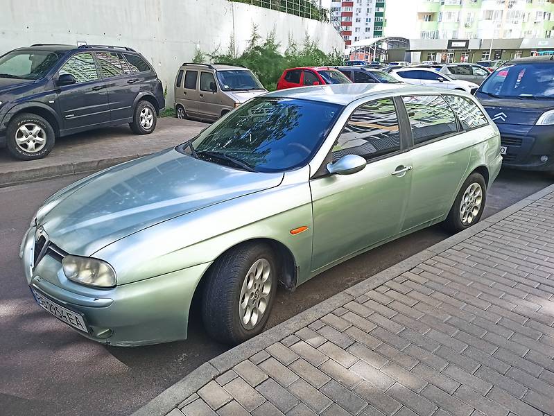 Универсал Alfa Romeo 156 2000 в Сваляве