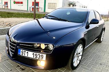 Седан Alfa Romeo 159 2006 в Хусте