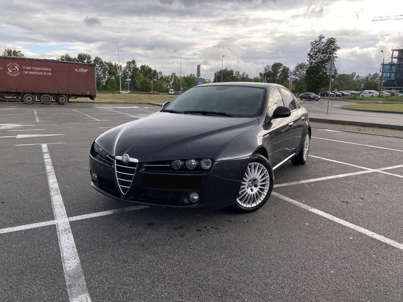 Седан Alfa Romeo 159 2007 в Киеве