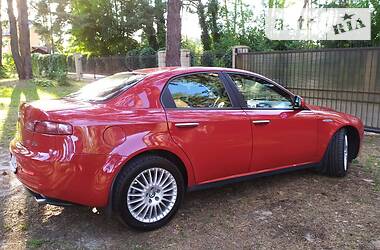 Седан Alfa Romeo 159 2008 в Киеве