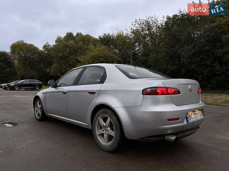 Седан Alfa Romeo 159 2006 в Львове