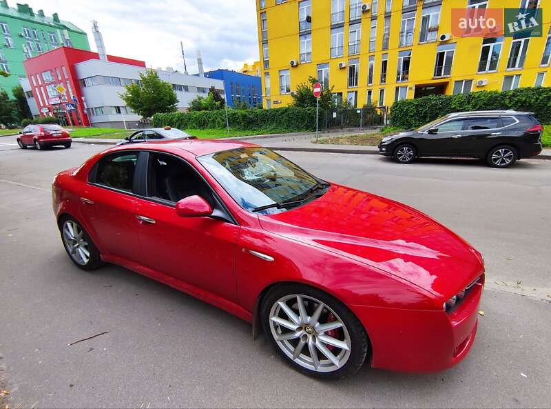 Седан Alfa Romeo 159 2007 в Киеве