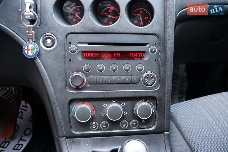 Седан Alfa Romeo 159 2006 в Львове