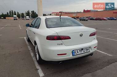 Седан Alfa Romeo 159 2011 в 