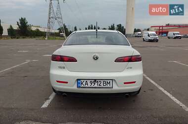 Седан Alfa Romeo 159 2011 в 