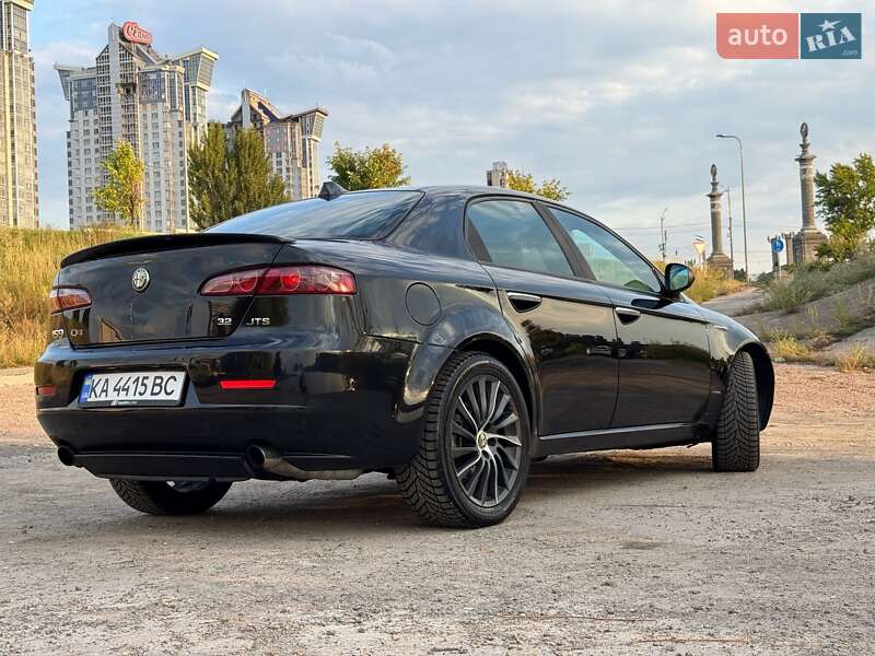 Седан Alfa Romeo 159 2007 в Киеве