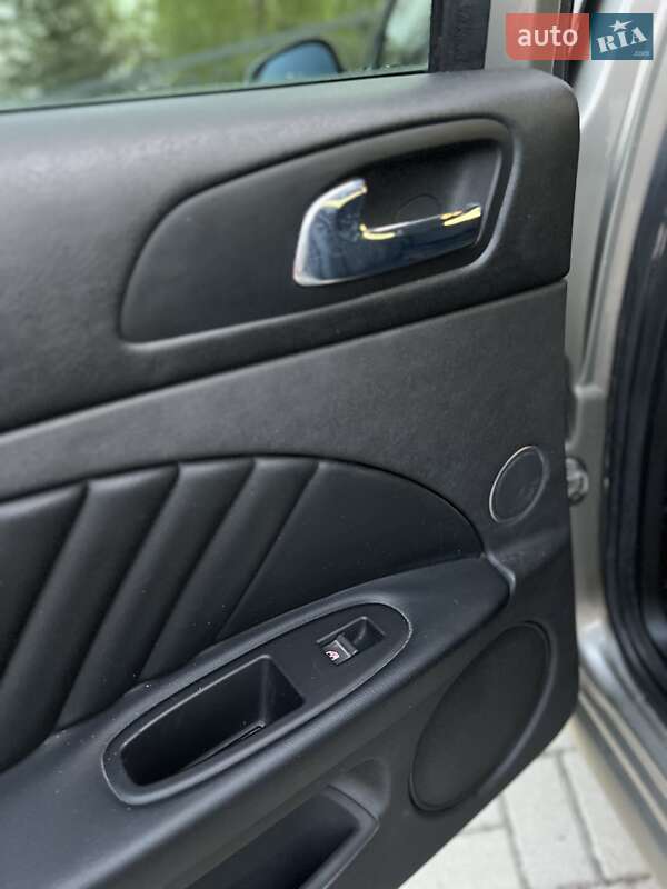 Седан Alfa Romeo 159 2007 в Львове