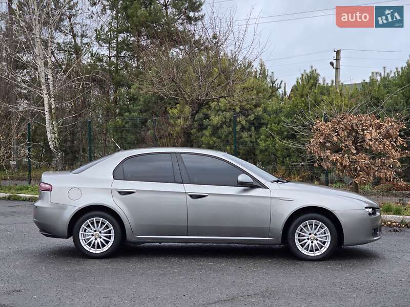 Седан Alfa Romeo 159 2006 в Хмельницькому
