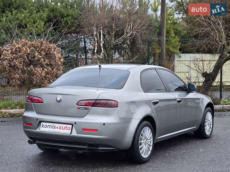 Седан Alfa Romeo 159 2006 в Хмельницькому
