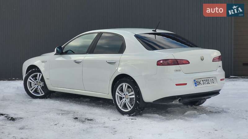 Седан Alfa Romeo 159 2011 в Сарнах фото 6 Седан Alfa Romeo 159 2011 в Сарнах