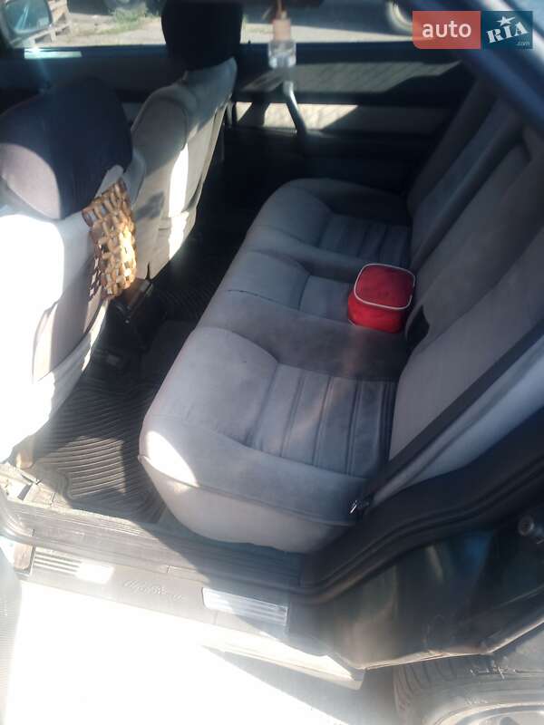 Седан Alfa Romeo 164 1988 в Кременчуці