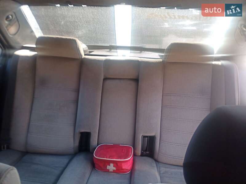 Седан Alfa Romeo 164 1988 в Кременчуці