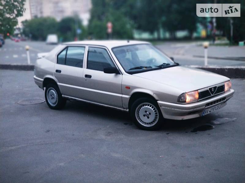 Alfa Romeo 33 1989 року