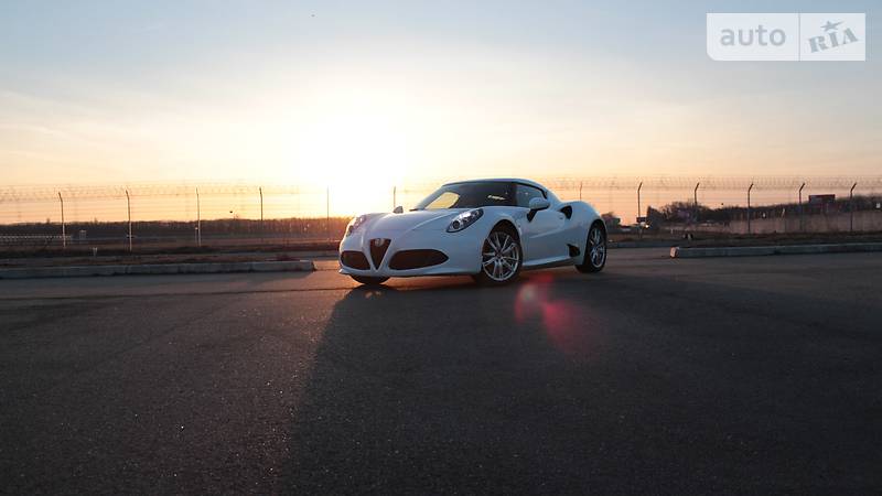 Alfa Romeo 4C 2016 года