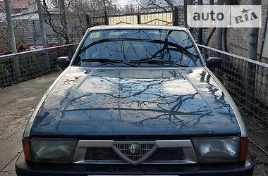 Седан Alfa Romeo 75 1990 в Одессе