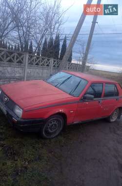 Седан Alfa Romeo 75 1987 в Івано-Франківську