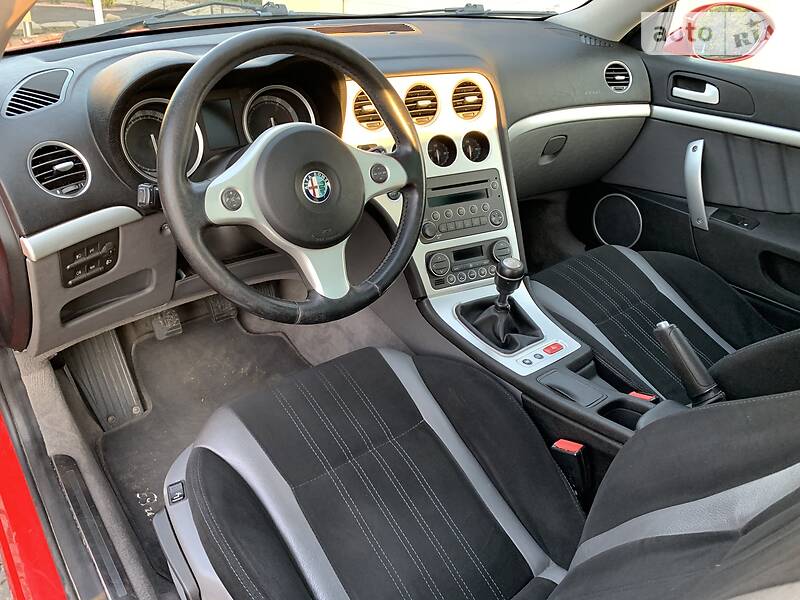 Купе Alfa Romeo Brera 2006 в Львові