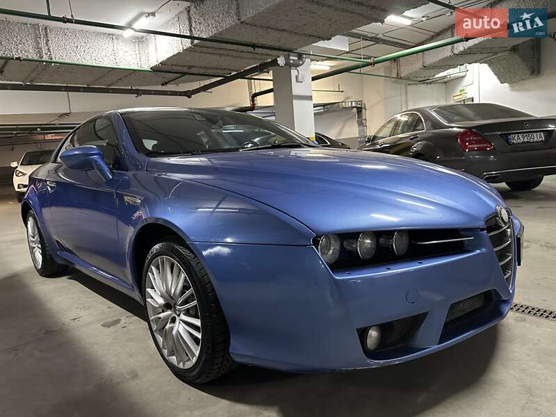 Купе Alfa Romeo Brera 2008 в Киеве
