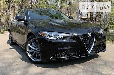 Седан Alfa Romeo Giulia 2016 в Киеве