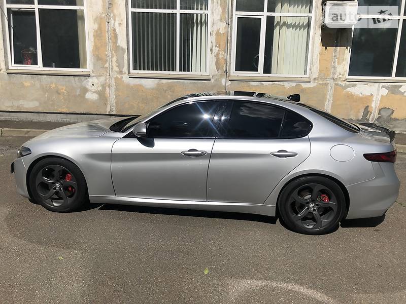 Седан Alfa Romeo Giulia 2017 в Києві