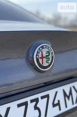 Седан Alfa Romeo Giulia 2017 в 