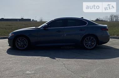 Седан Alfa Romeo Giulia 2017 в 