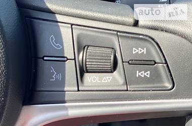 Седан Alfa Romeo Giulia 2017 в 