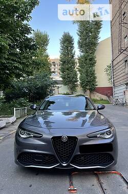 Седан Alfa Romeo Giulia 2018 в Киеве